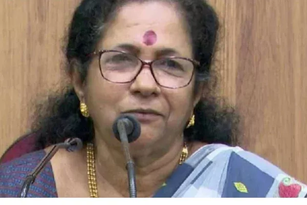 പന്തളം നഗരസഭയിൽ സിപിഎം വനിതാ നേതാവ് ലസിതാ നായർക്ക് വലിയ തോൽവി; ‘തീവ്രത കുറഞ്ഞ പീഡനം’ പരാമർശം നടത്തിയ വനിതാ നേതാവ്